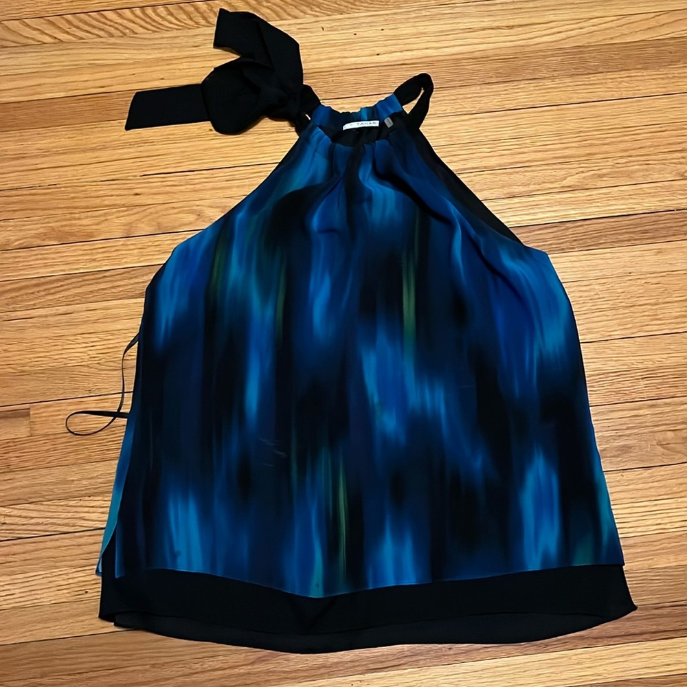 Women’s halter blouse by TAHARI size xl